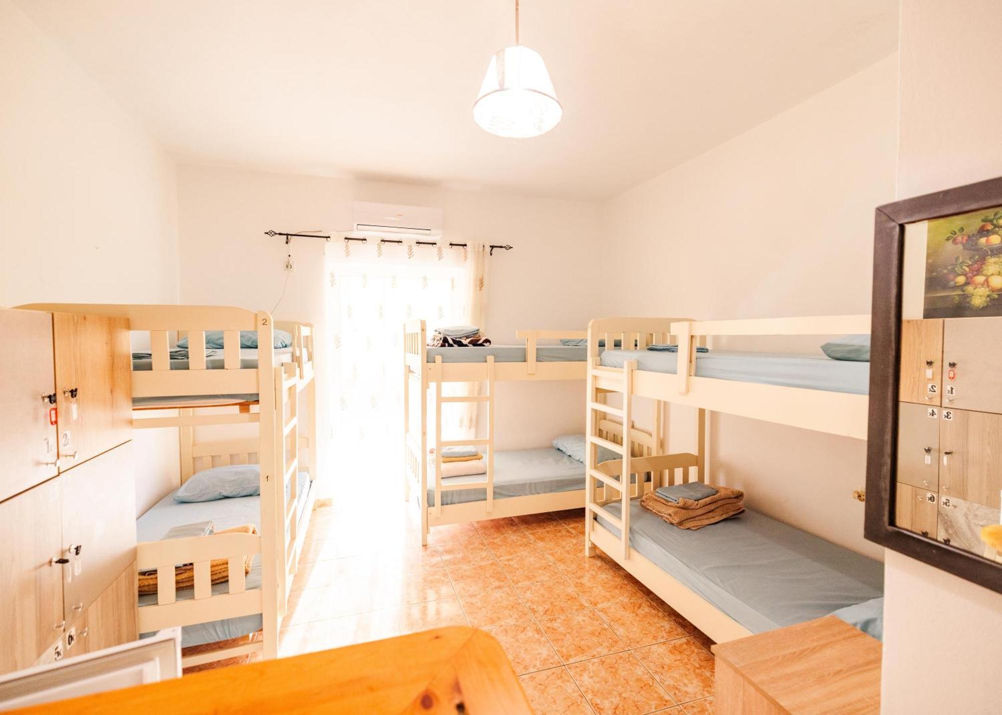 Oasis Hostel Химара Экстерьер фото